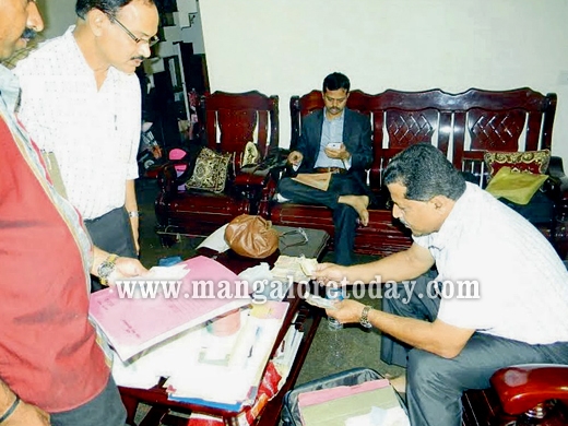 Narayana M Kharvi of Udupi was raided by Lokayukta sleuths